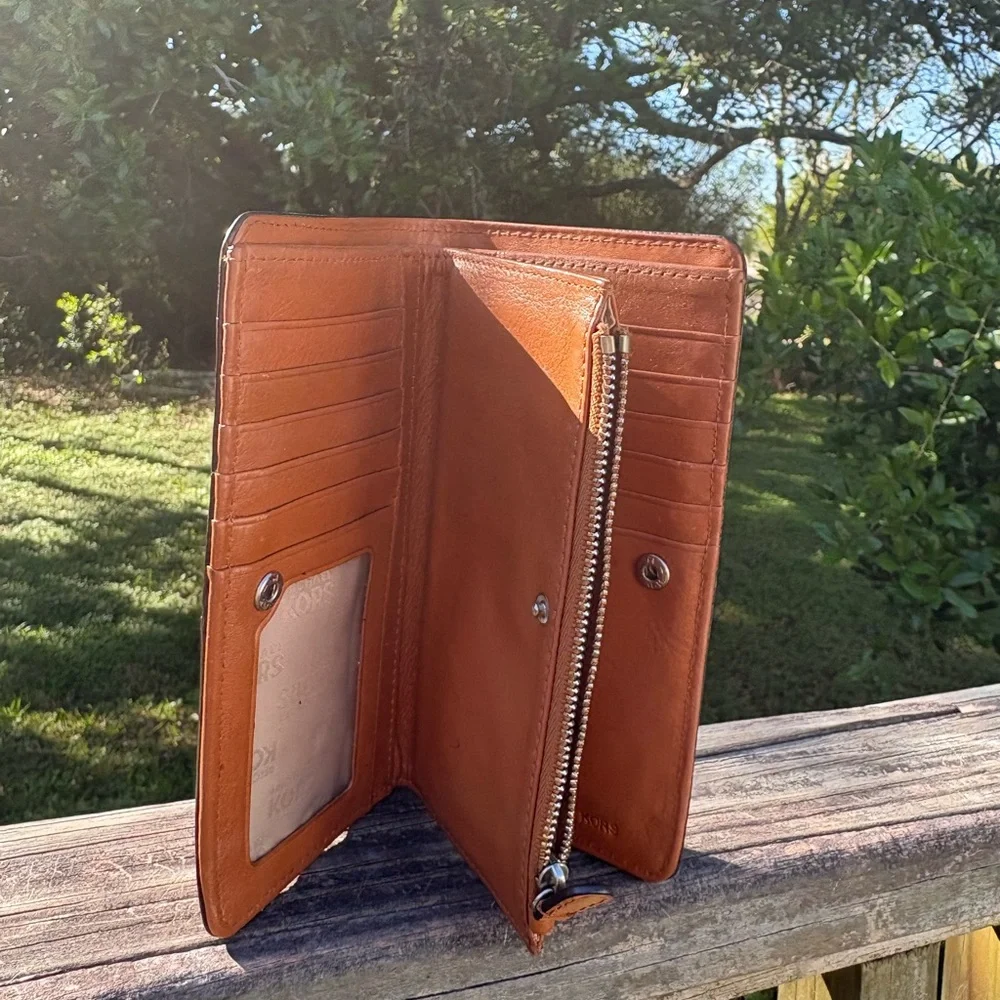 Michael Kors Astor Tan Leather Studded Continental Wallet - Picture 5 of 5